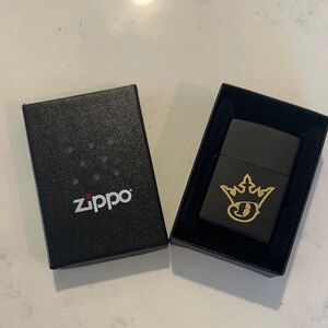 DraftKings Black Matte Lighter